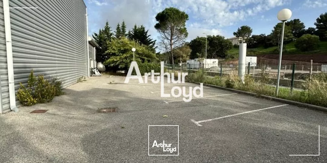 Local d'activité 540 m² à louer - Saint Raphaël