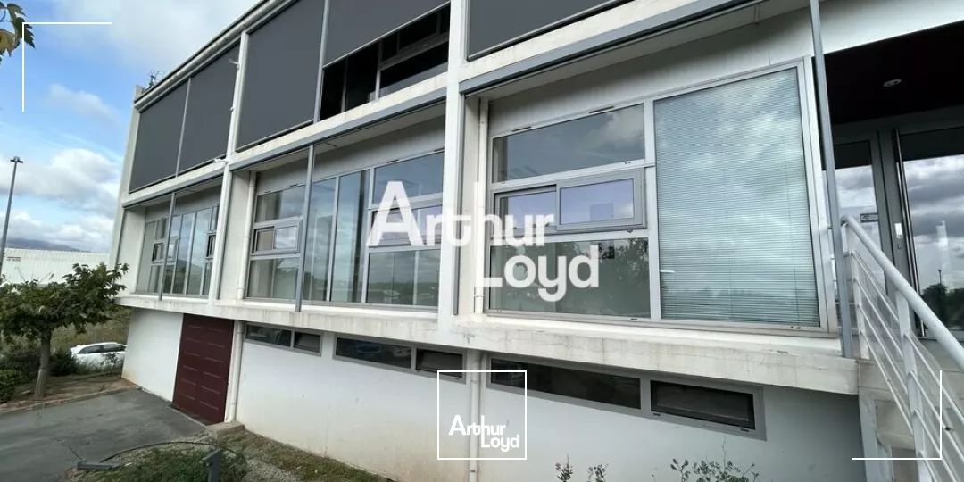 Location bureaux 140 m² - Saint Raphaël 