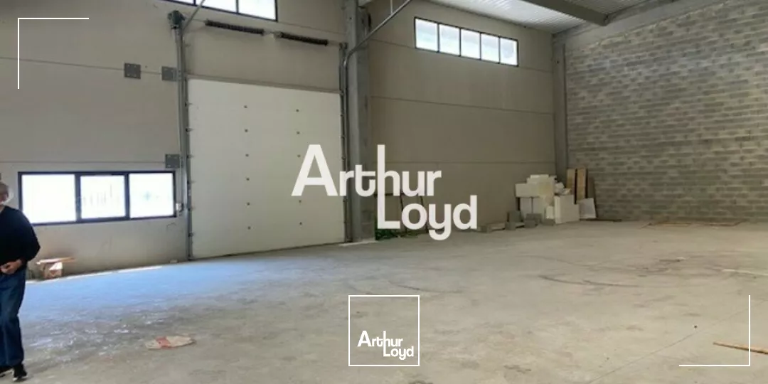 Locaux d'activité 167 m² en RDC à louer Montauroux