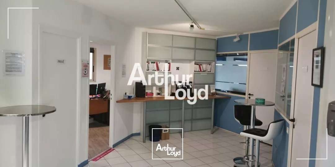 BUREAUX A LOUER 240 M² SAINT LAURENT DU VAR