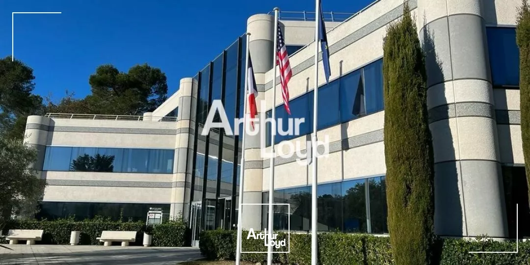 Bureaux rénovés à louer 1089 m² divisibles dès 159 m² - Sophia Antipolis