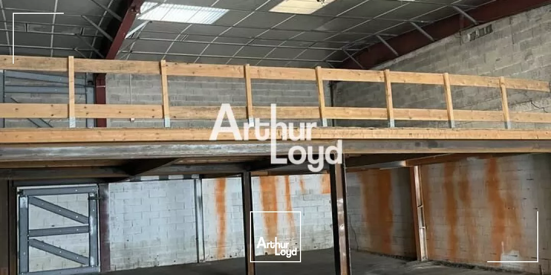 Location locaux d'activité 375 m² - Environnement tertiaire - Mandelieu la Napoule