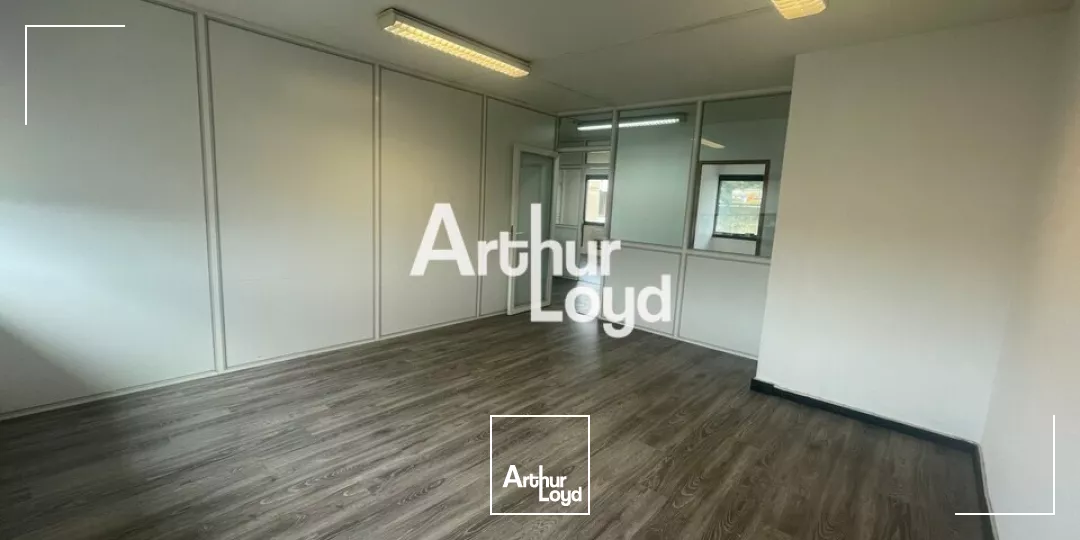 BUREAUX A LOUER EN OPEN SPACE DANS LA ZONE ESPACE 3000