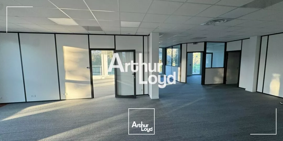 Bureaux à louer 330 m² - Cur de Sophia Antipolis