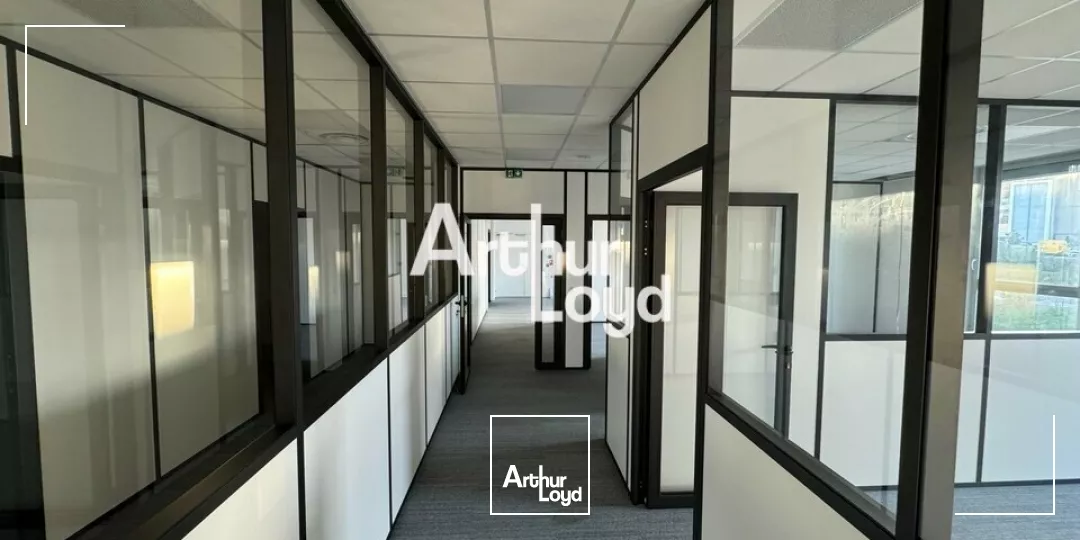 Bureaux à louer 330 m² - Cur de Sophia Antipolis