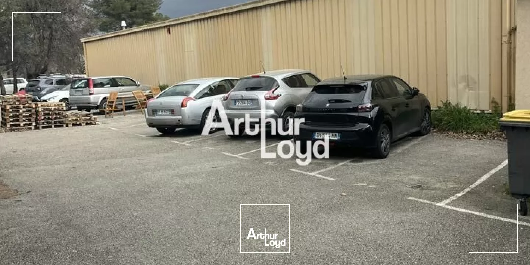 À Louer Locaux d'activité 560 m²- Mouans-Sartoux