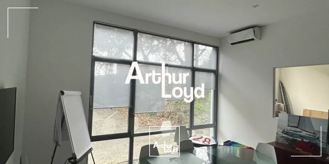 À Louer Locaux d'activité 560 m²- Mouans-Sartoux