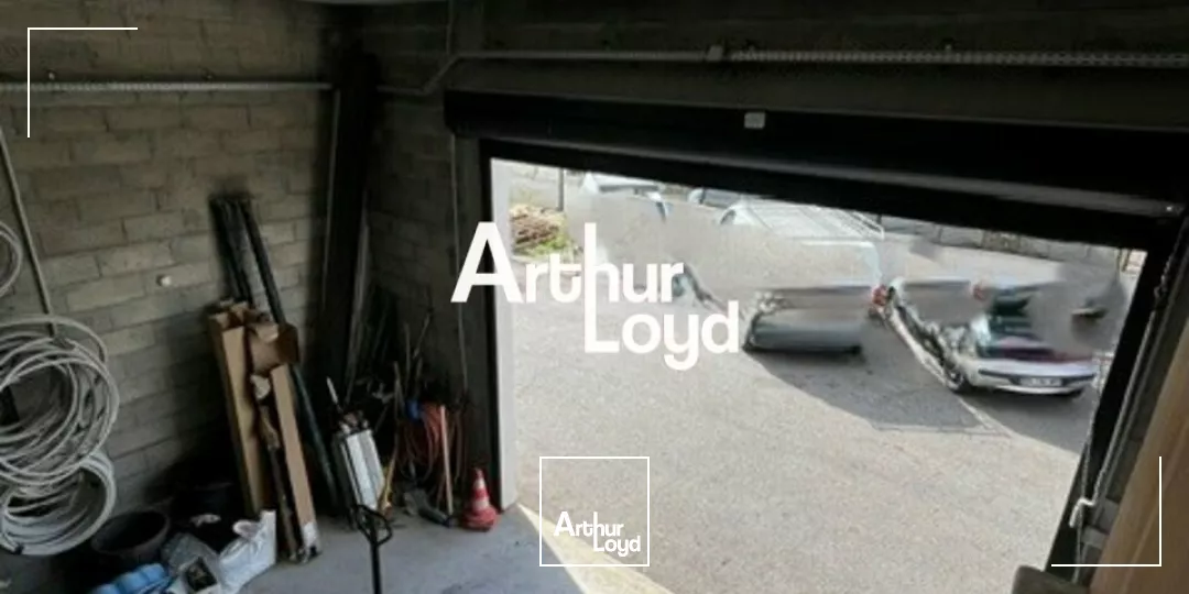 Locaux mixtes 290 m² à louer Puget-Sur-Argens