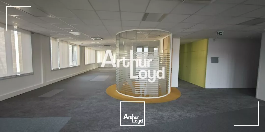 BUREAUX DE 182 M² EN OPEN SPACE A LOUER SUR NICE OUEST A PARTIR DE 74 M²