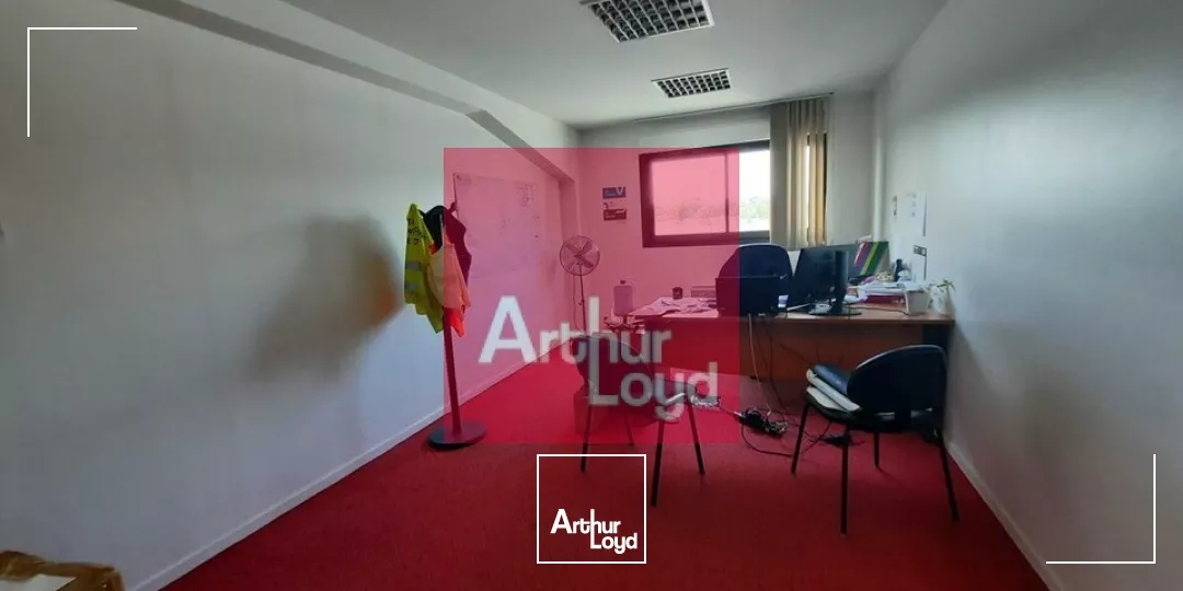 RIOM ZI A VENDRE LOCAL ACTIVITÉ 790 M² - PARCELLE 6900 M²