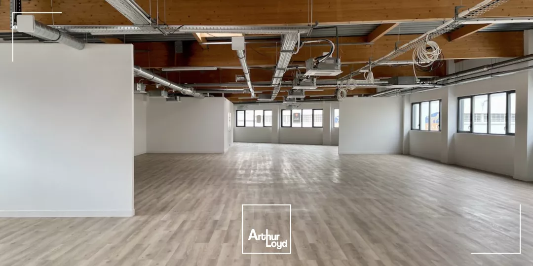 PLATEAU DE BUREAUX ENTIÈREMENT NEUFS EN PLEIN COEUR DE BOULOGNE SUR MER