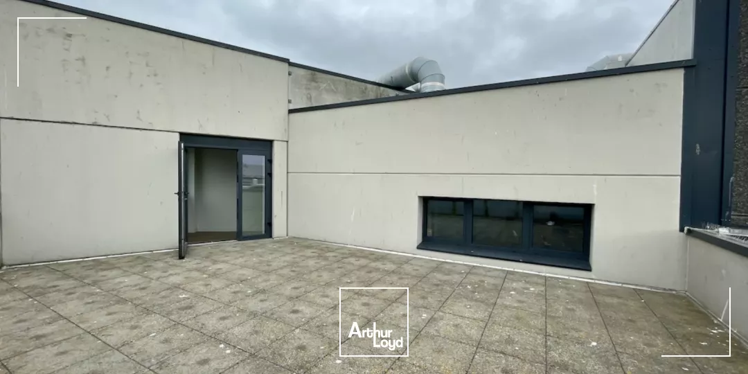 PLATEAU DE BUREAUX ENTIÈREMENT NEUFS EN PLEIN COEUR DE BOULOGNE SUR MER