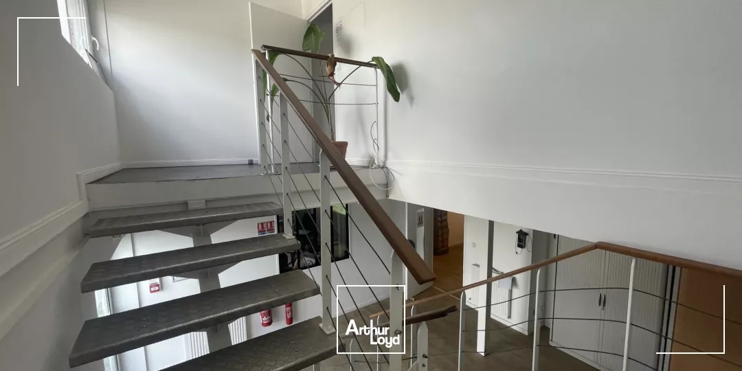 Locaux d'activité à vendre à ESLETTES 76710