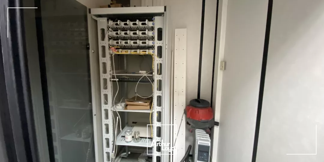 BUREAUX A LOUER ECHIROLLES 330M² ERP 5 AVEC ASCENSSEUR 