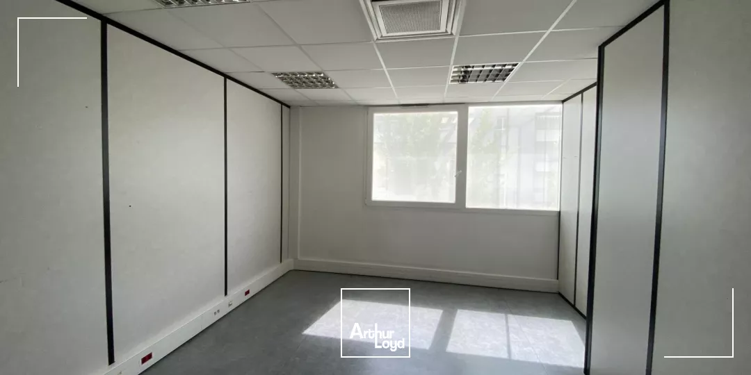 BUREAUX A LOUER ECHIROLLES 330M² ERP 5 AVEC ASCENSSEUR 