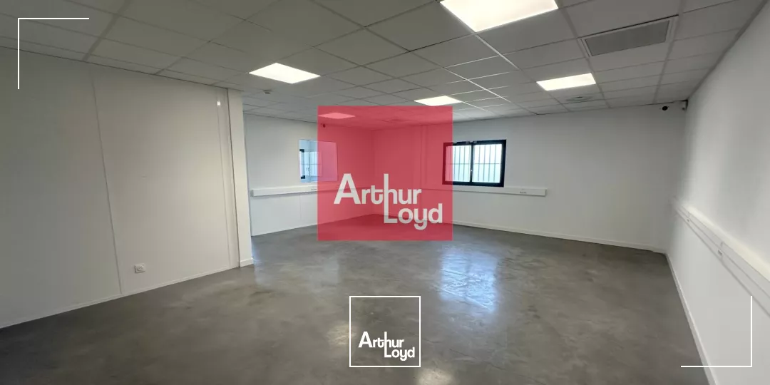 À LOUER - LOCAL D'ACTIVITÉ 290 m² AVEC BUREAUX À LUNEL EST