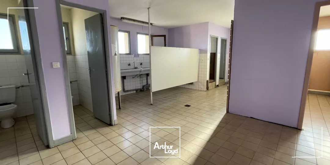 Locaux d'activité à vendre à NAGEL SEEZ MESNIL 27190