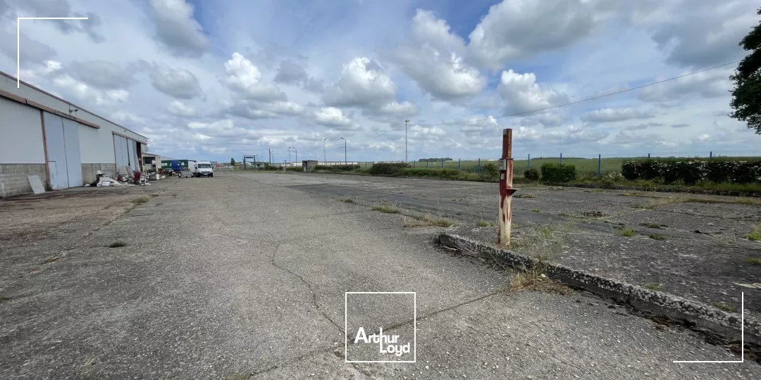 Locaux d'activité à vendre à NAGEL SEEZ MESNIL 27190