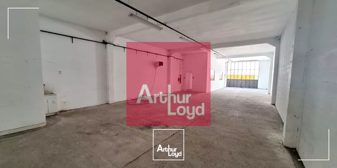 CLERMONT FERRAND ZONE DU BREZET A LOUER LOCAL ACTIVITE 180 M²