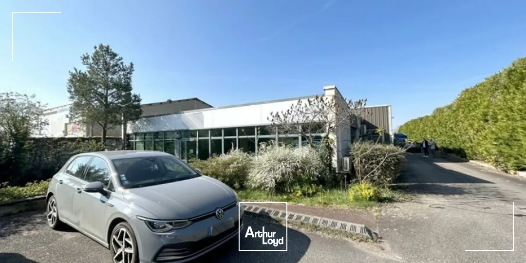 LOCAL D'ACTIVITE - ENTREPOT à LOUER de 1200 m²