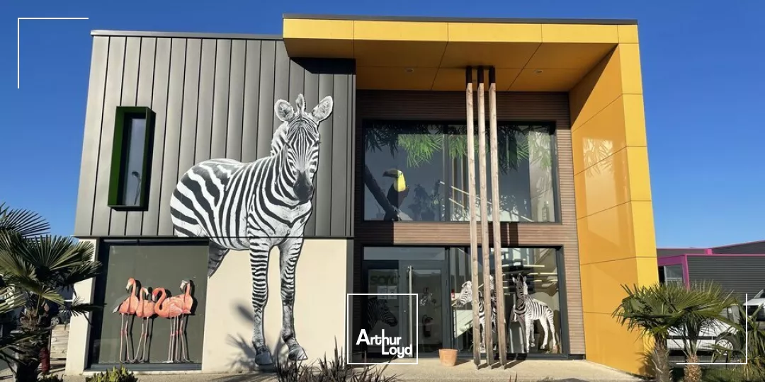 LOCATION BUREAUX AVEC PARKINGS PROCHE CENTRE VILLE NIORT 165m2 FACILE D'ACCES