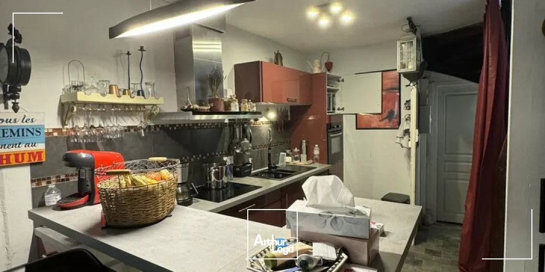 OPPORTUNITE ACHAT HYPER CENTRE NIORT BAR AVEC LOGEMENT ET TERRASSE