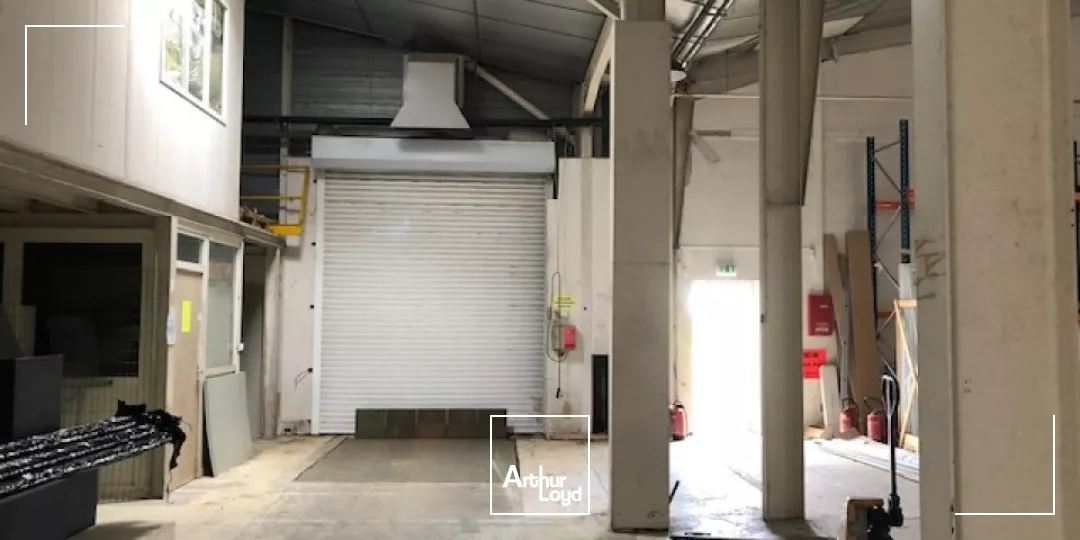 À LOUER  LOCAL D'ACTIVITÉ / ENTREPÔT  CHOIX STRATÉGIQUE À CHAURAY (ZONE MENDÈS FRANCE)