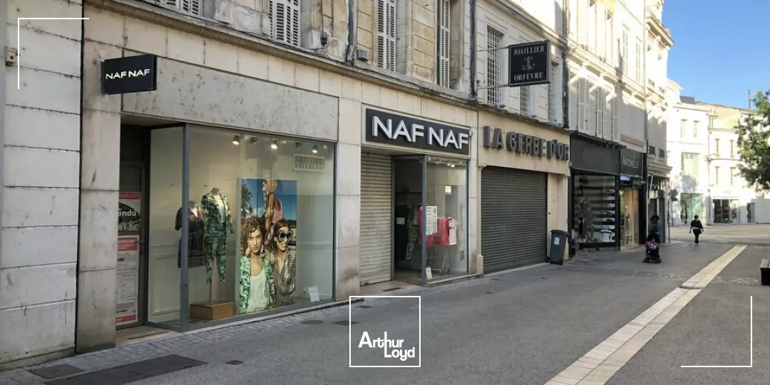 NIORT BEL EMPLACEMENT RUE PREMIUM HYPER CENTRE