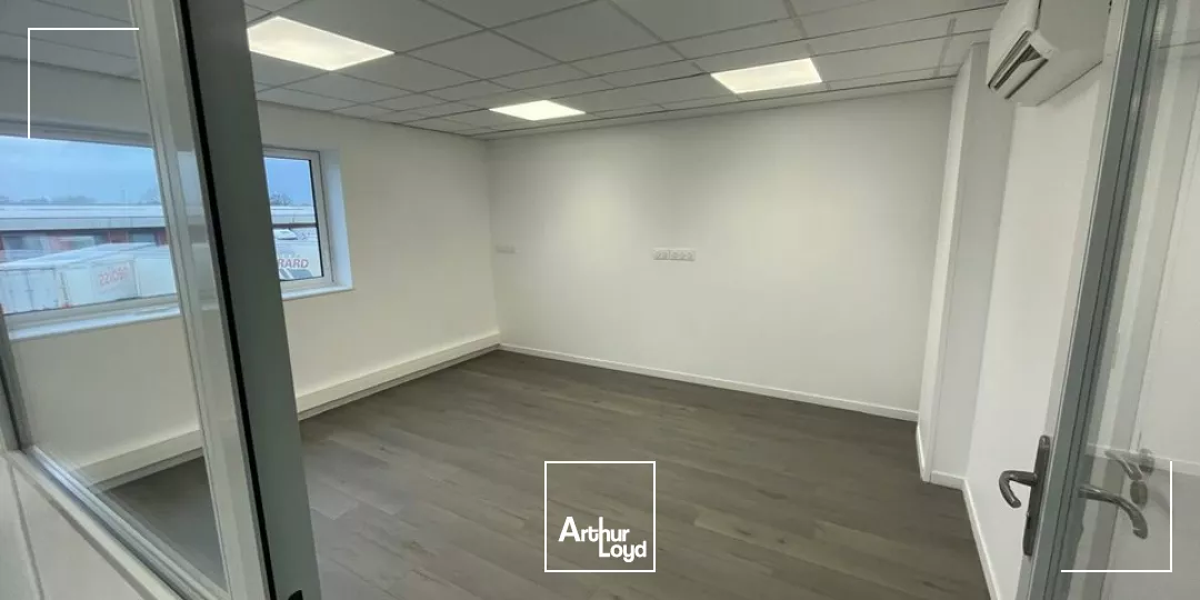 A LOUER BUREAU DE 43 m² AU ESSARTS EN BOCAGE