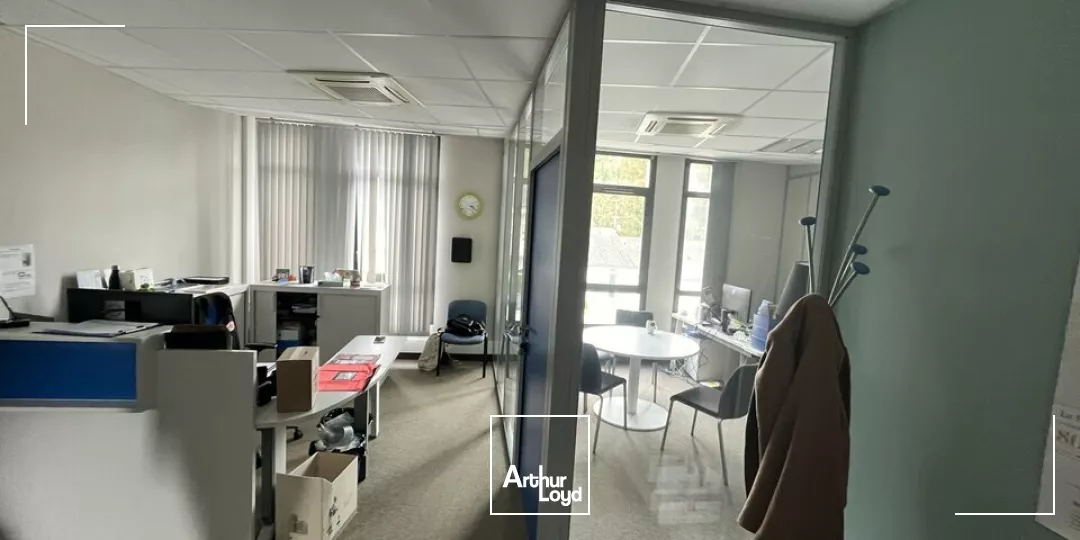 BUREAUX À LOUER POITIERS GARE - IMMEUBLE RECENT - 317m²