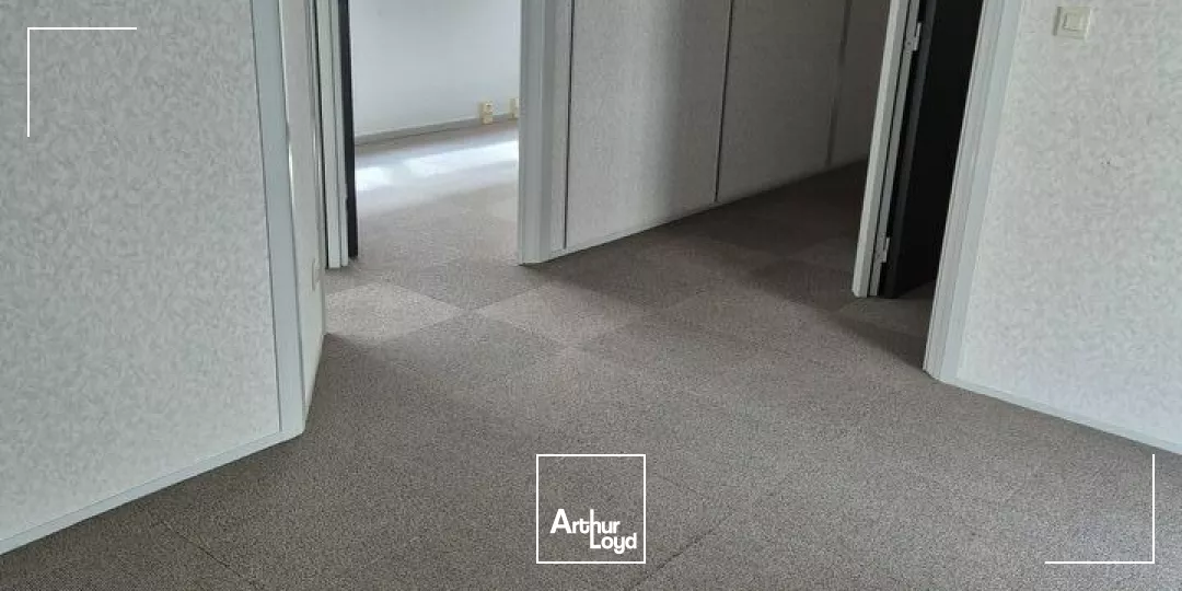 IMPLANTEZ VOTRE ACTIVITÉ AU CUR DE NIORT DANS DES BUREAUX CLÉS EN MAIN, ACCESSIBLES ET PRÊTS À L'EMPLOI !