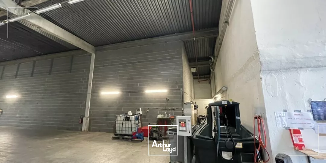 BUREAUX ET LOCAUX D'ACTIVITE 515m² A LOUER SUR CHATELLERAULT NORD 