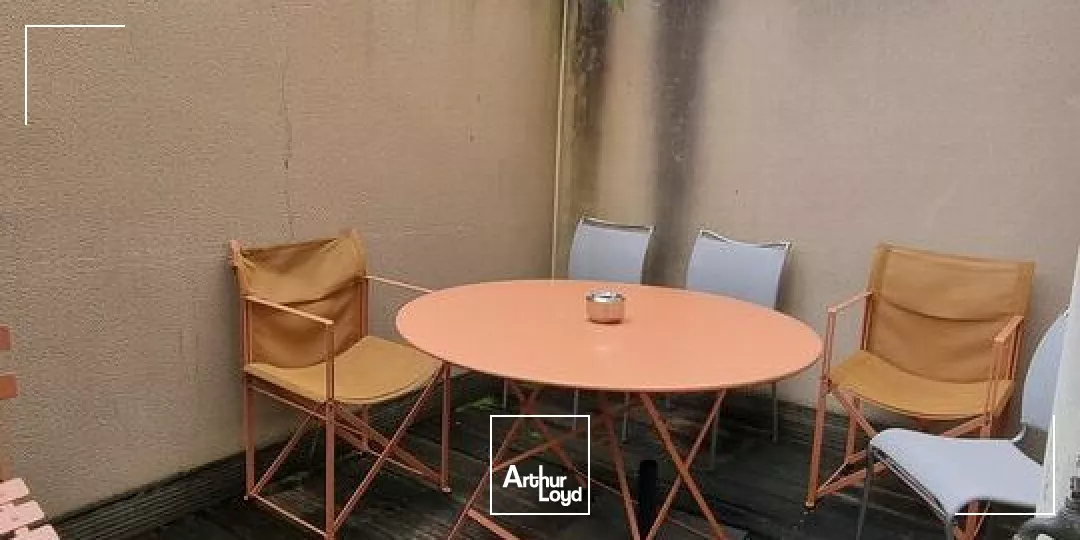 BUREAUX TYPE LOFT- CHARME ET PRESTATIONS DE QUALITÉ PROCHE GARE DE POITIERS - 238M²