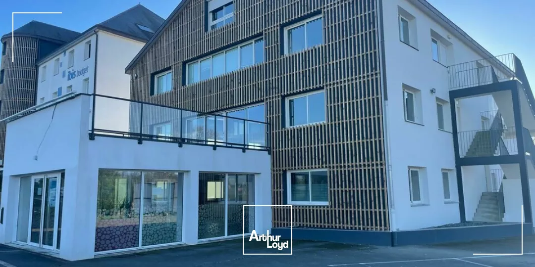 IMMEUBLE DE BUREAU A 800m² - A VENDRE - LA ROCHE SUR YON