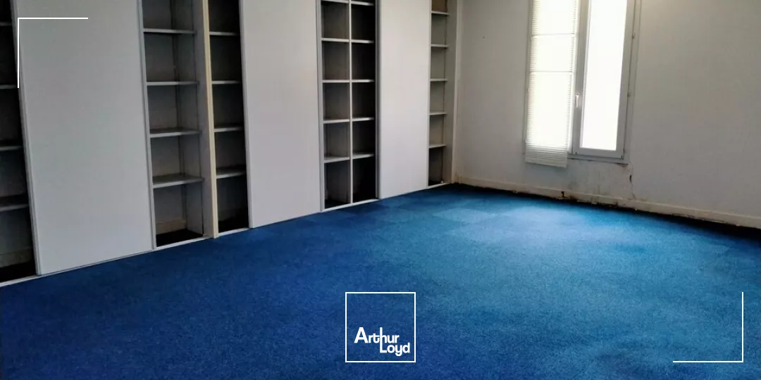 A VENDRE 480M² BUREAU COMMERCIAL POITIERS NORD - ZONE COMMERCIALE LES PORTES DU FUTUR