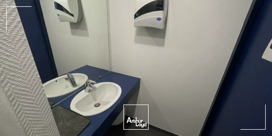 TECHNOPOLE DU FUTUROSCOPE - BUREAUX A LOUER 159m² - GRAND OPENSPACE - GRAND POITIERS 