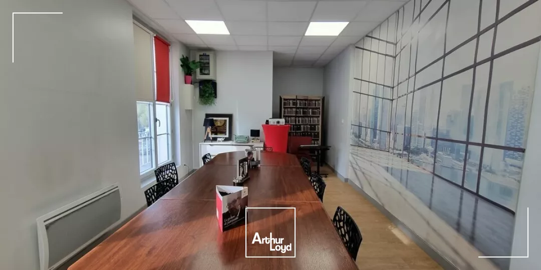 POITIERS RENTABILITE EXCEPTIONNELLE - BUREAUX A VENDRE PORTE DE PARIS - 430M²