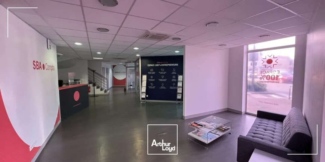 POITIERS RENTABILITE EXCEPTIONNELLE - BUREAUX A VENDRE PORTE DE PARIS - 430M²