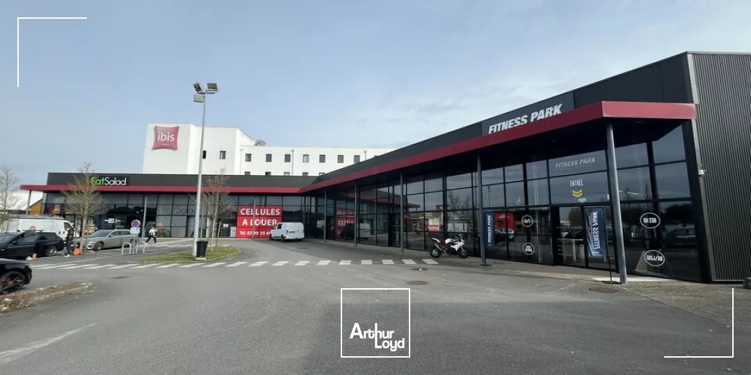 A LOUER CELLULE DE 1380M2 - NIORT ZONE MENDES FRANCE