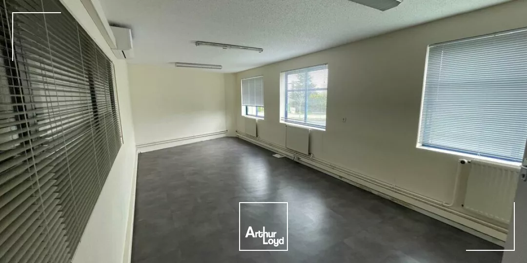 LOCATION DE BUREAU DE 93 M² AU NORD DE LA ROCHE-SUR-YON