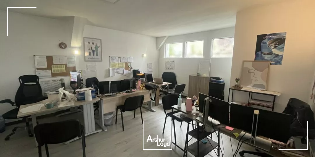 A LOUER BUREAU COMMERCIAL 65M2 - POITIERS MONTMIDI