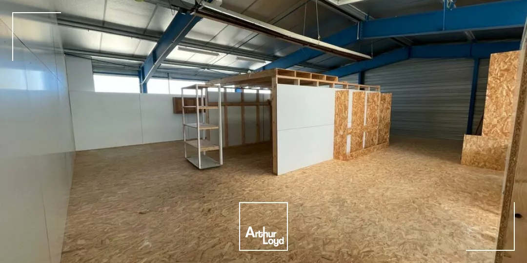 LOCAL D'ACTI 540m² - À LOUER  LES SABLES-D'OLONNE