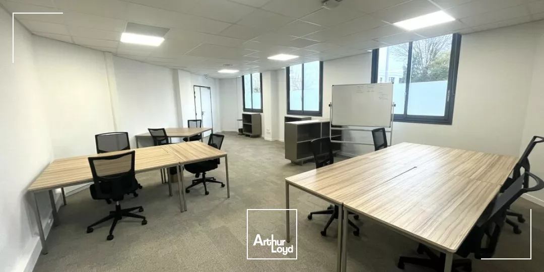 A LOUER POITIERS SECTEUR PARC DES EXPOSITIONS BUREAUX DE STANDING