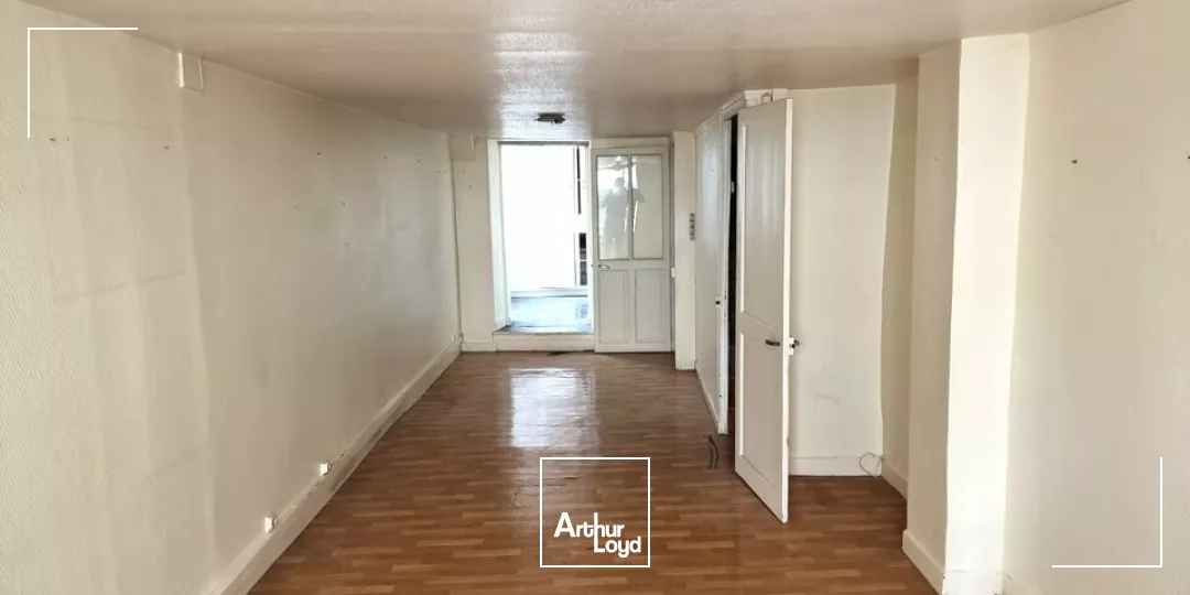 À VENDRE LOCAL COMMERCIAL DE 131 M2 EN HYPER CENTRE DE NIORT