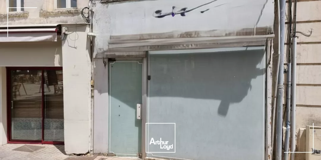À VENDRE LOCAL COMMERCIAL DE 131 M2 EN HYPER CENTRE DE NIORT