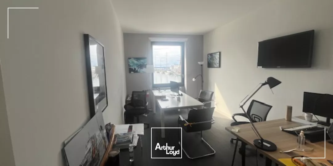 A LOUER - PLATEAU DE BUREAUX 260 M² - PORT DE COMMERCE DE BREST