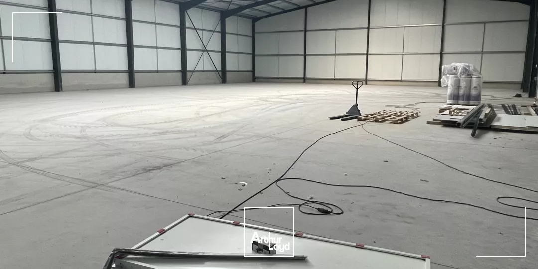 Entrepôt à louer à GONDECOURT.Proximité CARVIN et SECLIN.