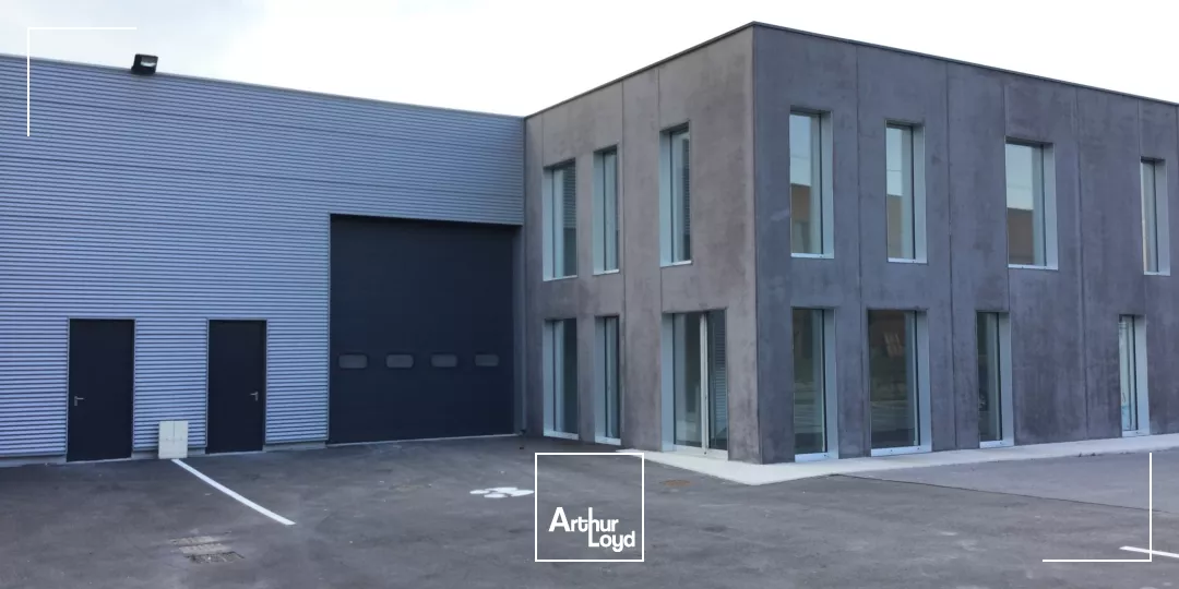 Local d'activité à louer, Zone de la Pilaterie. 