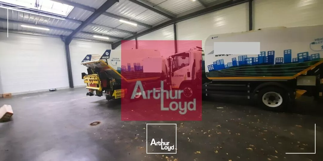 GERZAT PARC LOGISTIQUE A LOUER LOCAL ACTIVITE 447 M²