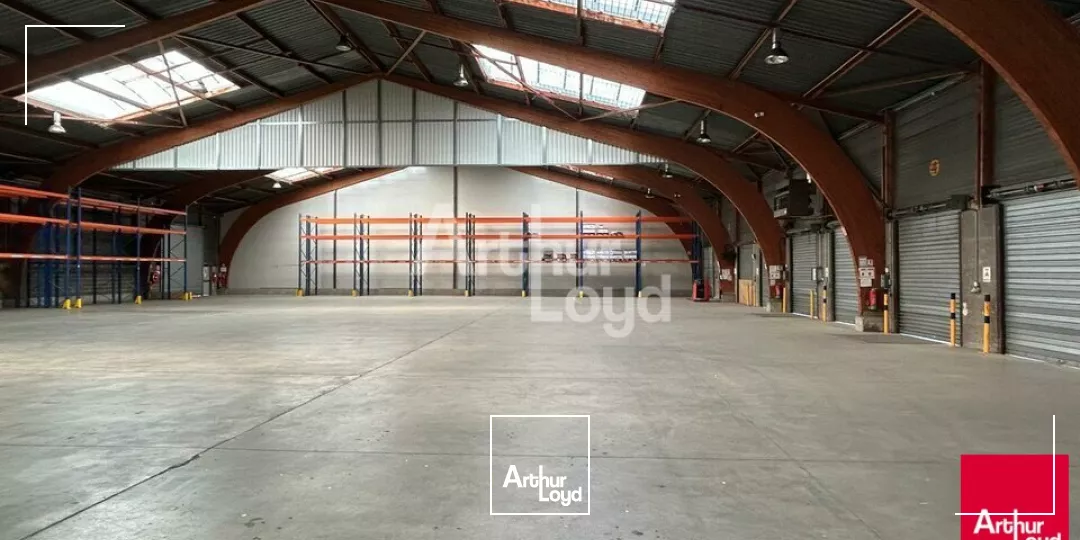 BLOIS - LOCATION ENTREPÔT DE 3 382 M² - ZI NORD